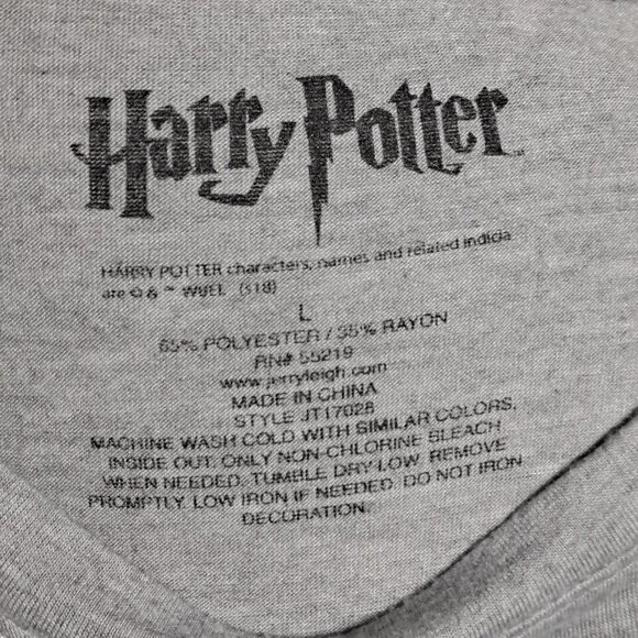 Harry Potter Size Large "Up To No Good" gray tshirt EUC - Picture 5 of 7